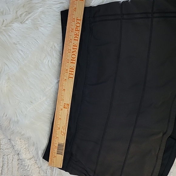 Lululemon Black Pleated Athletic Skort Women’s Tennis Golf Running Skirt - Picture 3 of 7